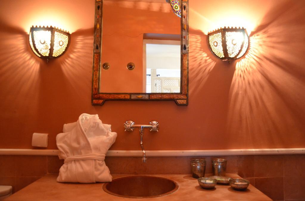 Dar Tozeur Hotel Bagian luar foto